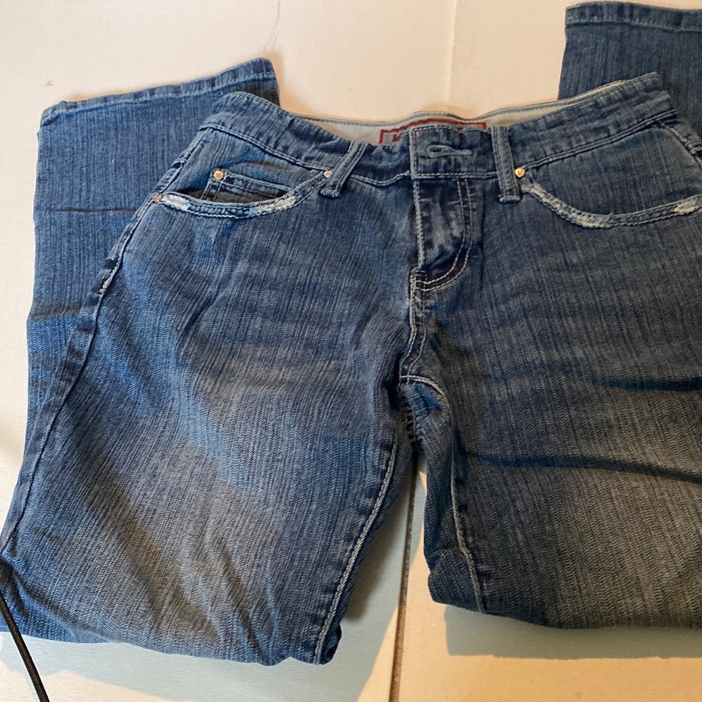 NWT & Vintage Vanilla Star Distressed Capri Jeans - Picture 1 of 7